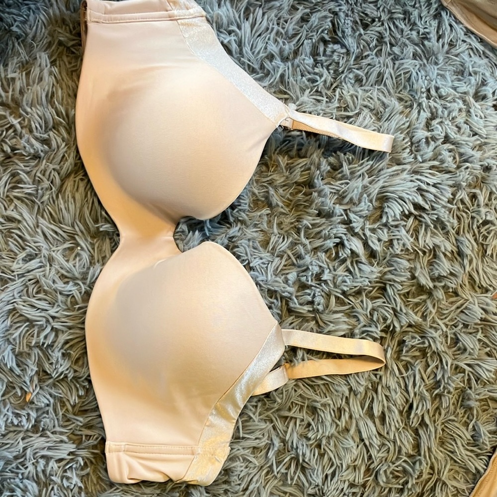 Maidenform Cream T-Shirt Bra with Molded Cups 40D